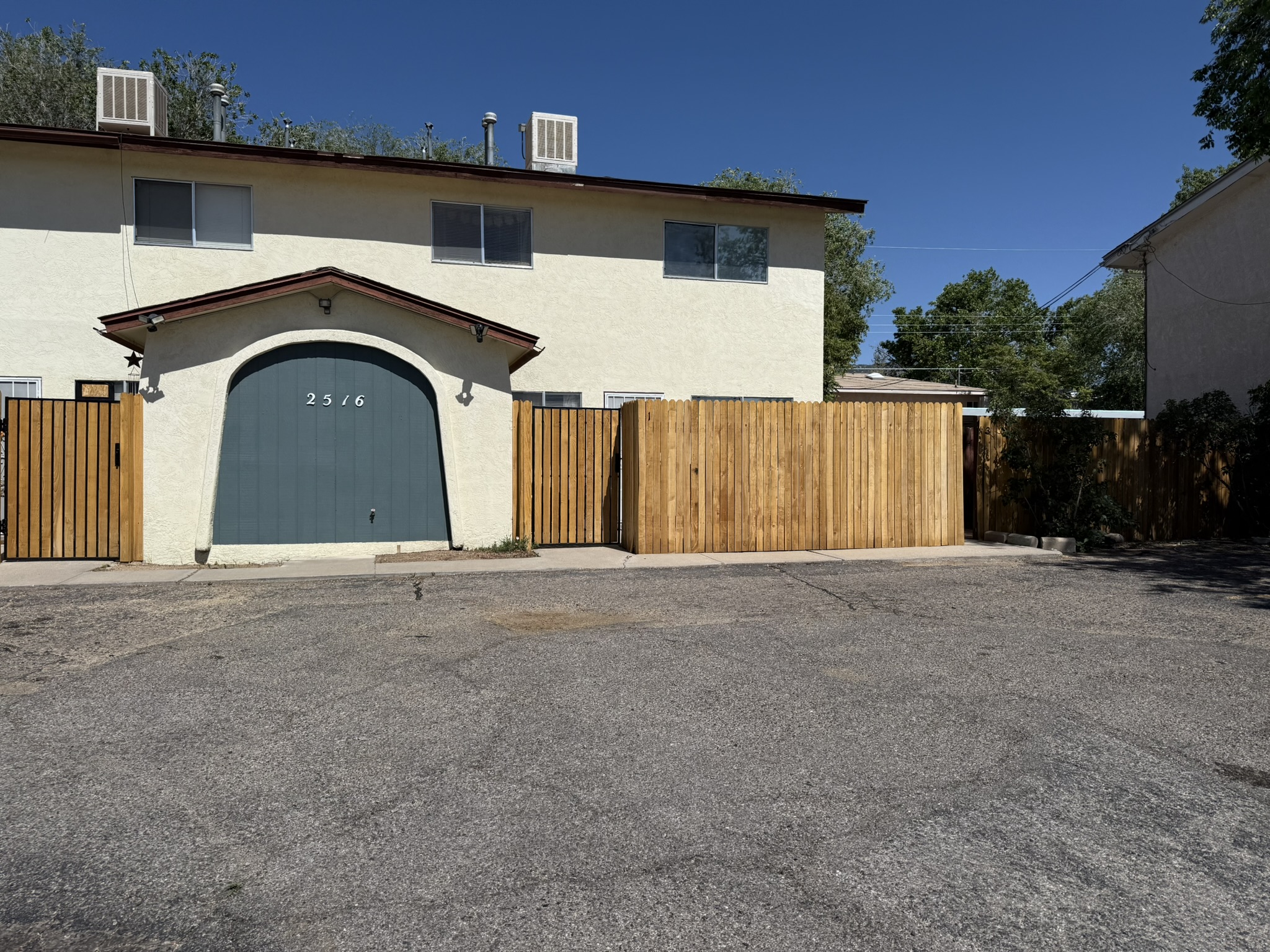 2516 Chelwood Park Blvd NE - 1