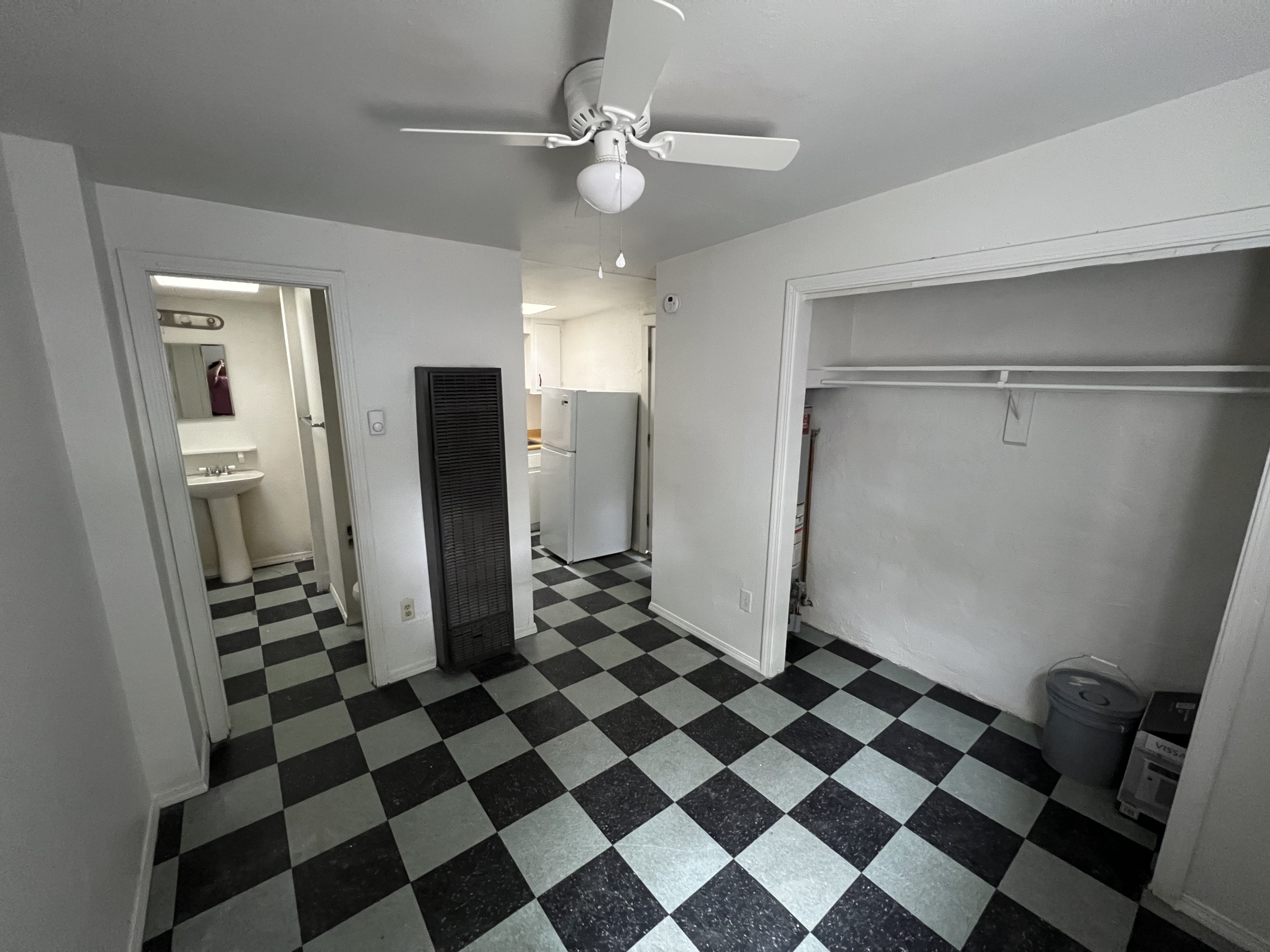 123 Walter St NE - 4
