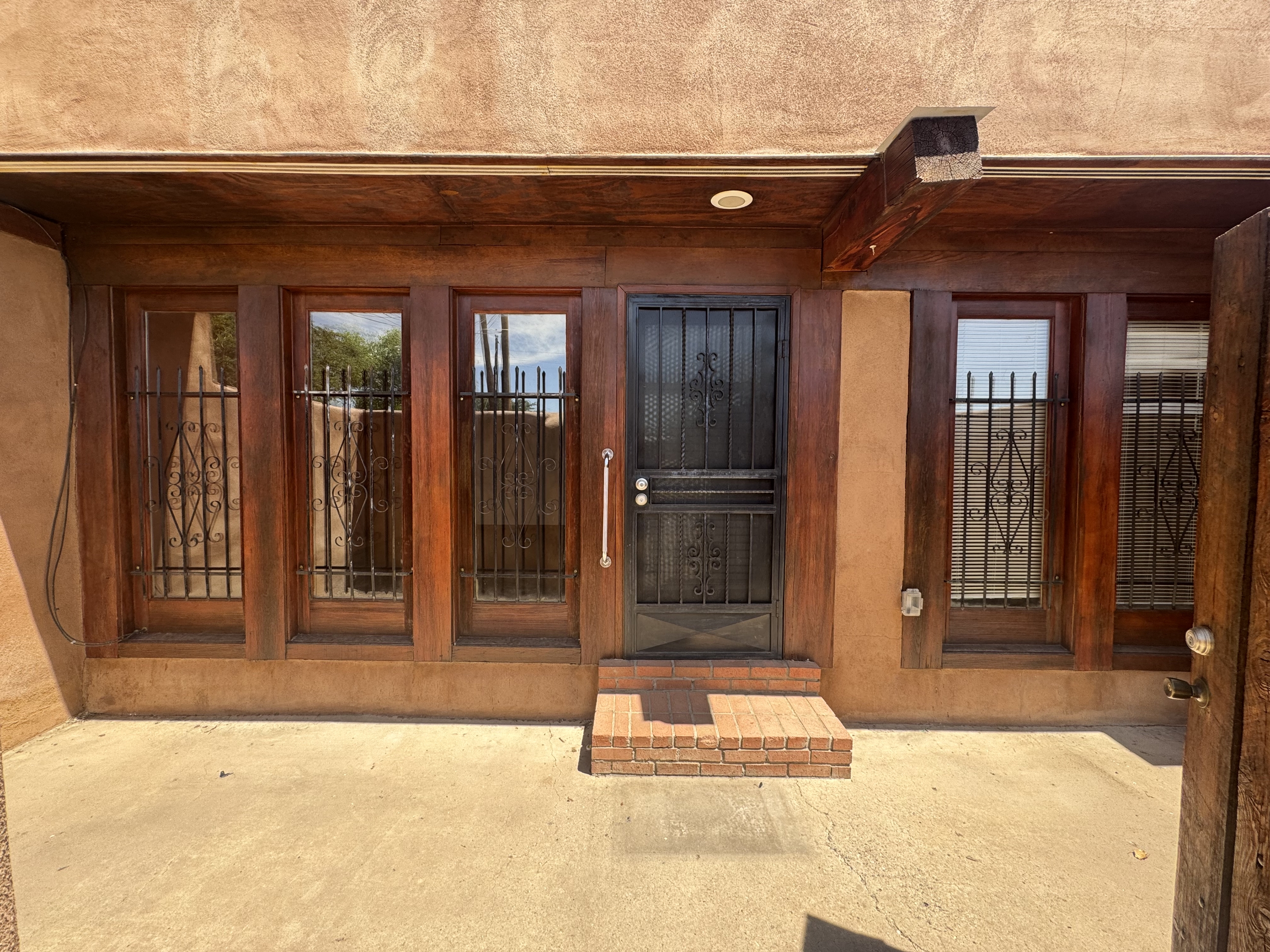 921 Nashville Ave SW - 1