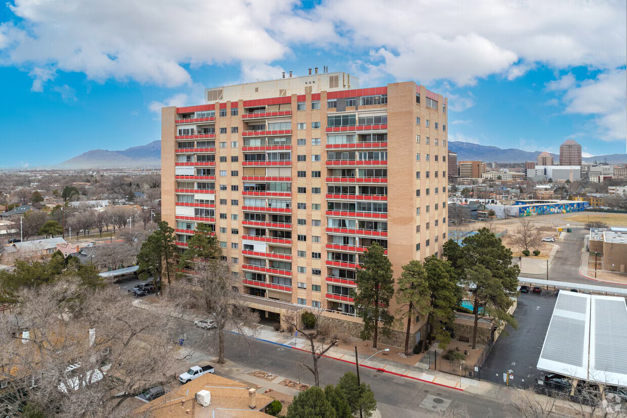 1331 Park Ave SW, Unit 1502
