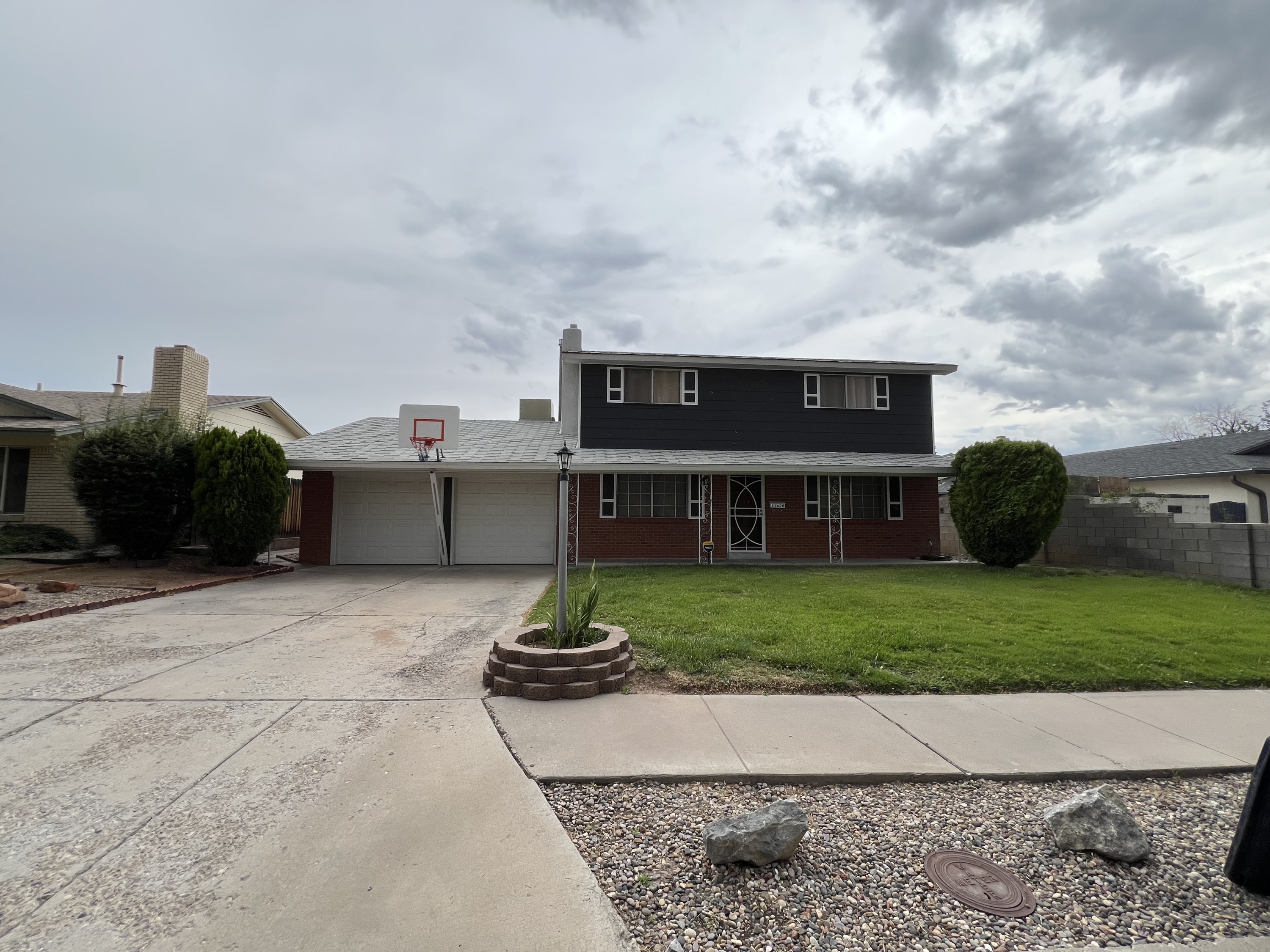 11620 Versailles Ave NE