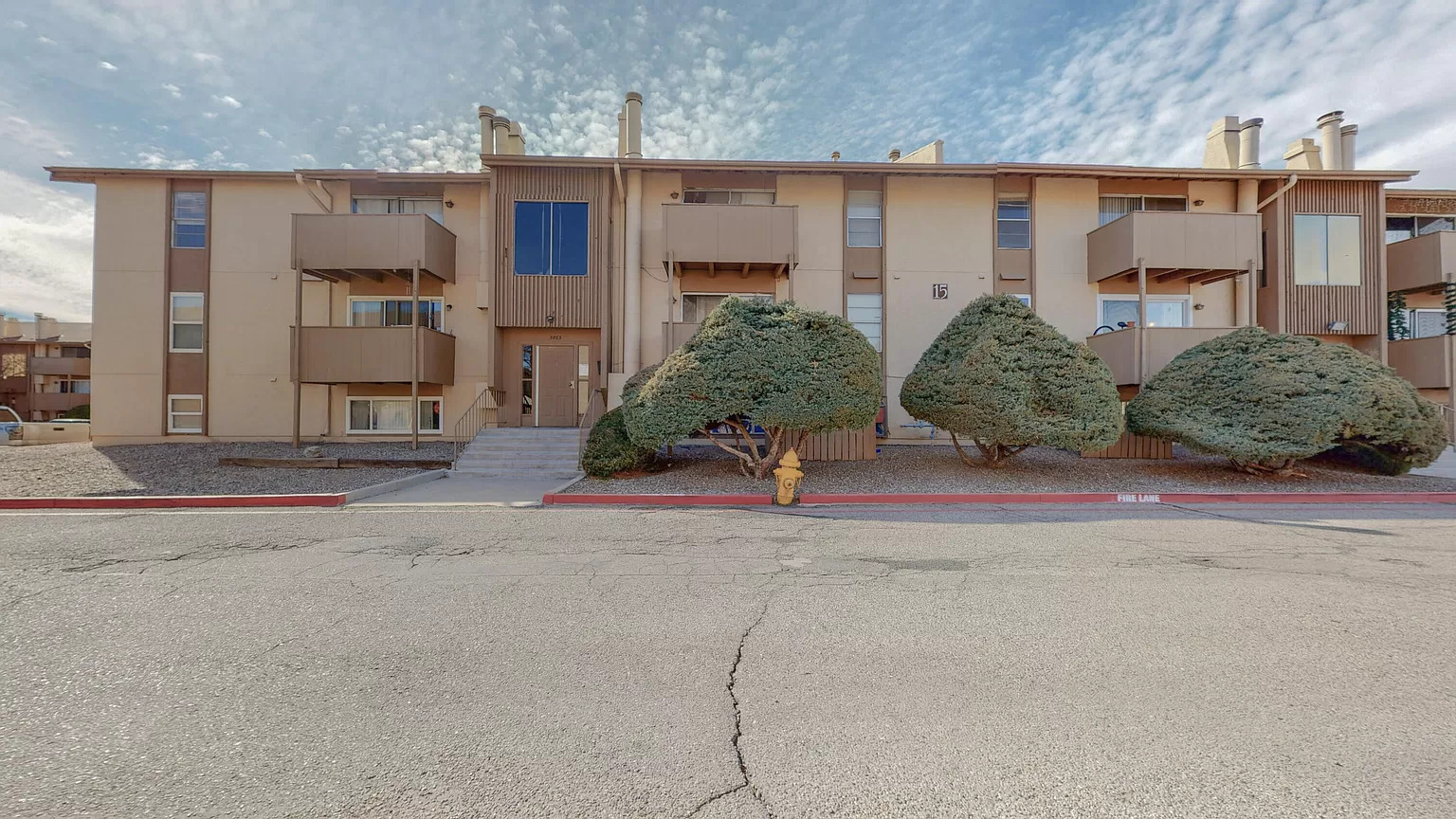 3863 Montgomery Blvd NE